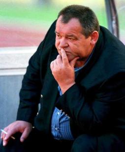 Валерий Овчинников по кличке «Борман», один из самых экстравагантных тренеров российского футбола.