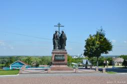 Памятник Кириллу и Мефодию в Коломне. Июнь 2016 г. Фото: Татьяна Ланская.
