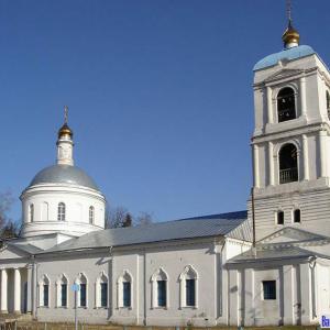 Село Красное, церковь Успения Богородицы. Май 2009 года. Фото: М. Российский