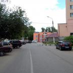 Улица Новикова, вид на улицу Жукова. Июль 2012 г. Фото: А. Востриков.
