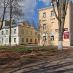 Дома около Саввино-Сторожевского монастыря. Апрель 2014 г. Фото: А. Востриков.